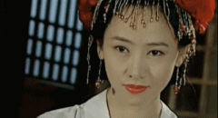 翁虹真是从小美到大，52岁颜值依然在线
