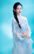 中国故事丨邓超予.长江之滨的西兰姑娘，一身诗意咏诵家国情怀